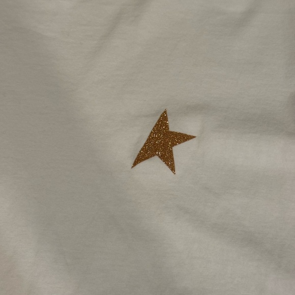 Fits a medium - Picture 2 of 3